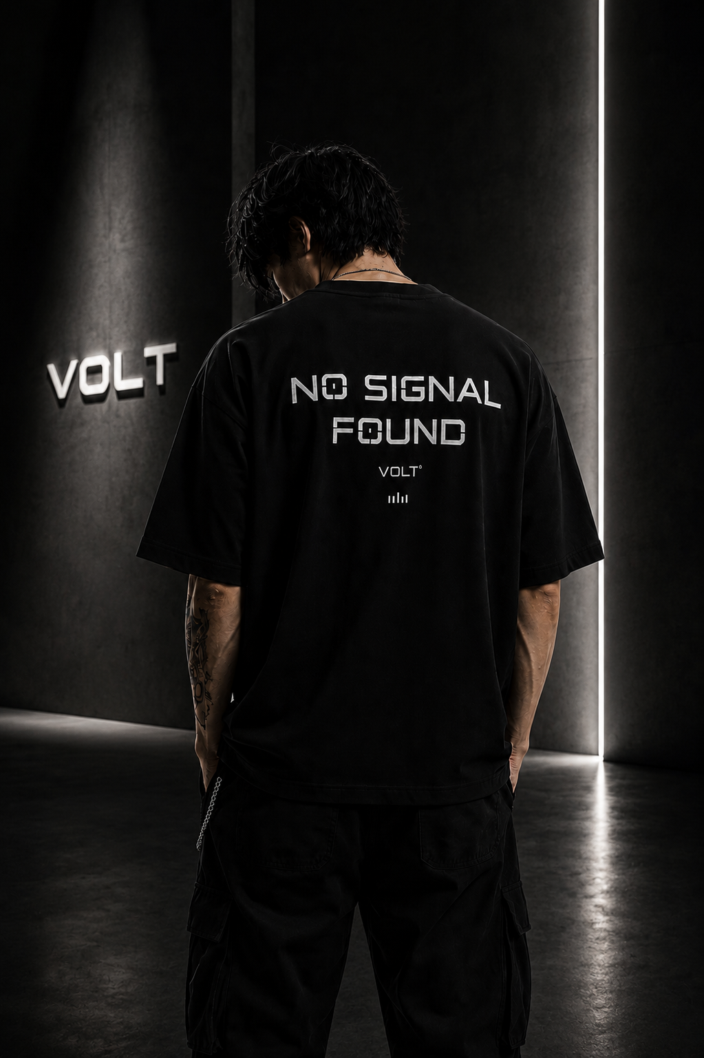 VOLT™ NO SIGNAL FOUND TEE (MEN)